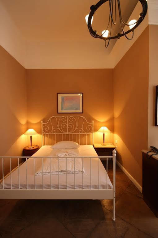 Hotel Am Adenauerplatz Berlino Esterno foto
