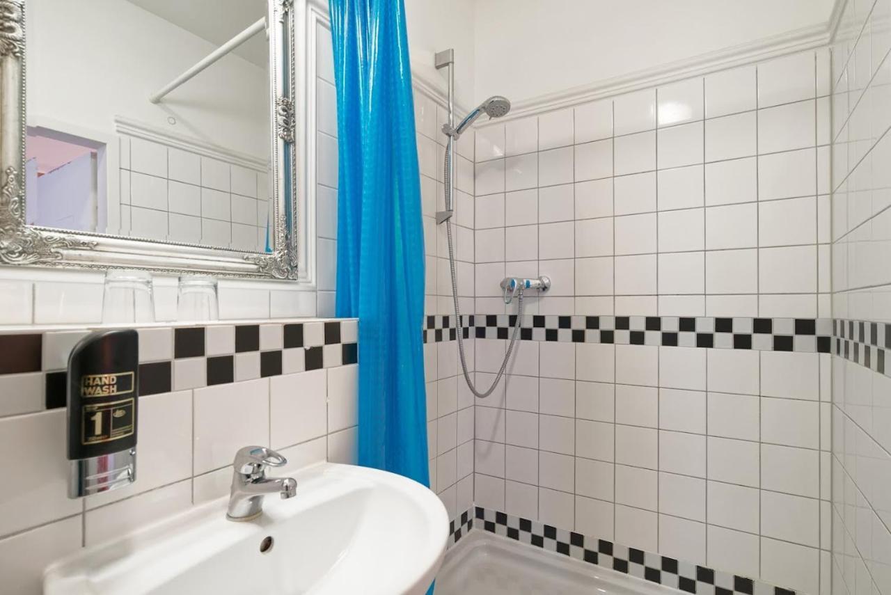 Hotel Am Adenauerplatz Berlino Esterno foto