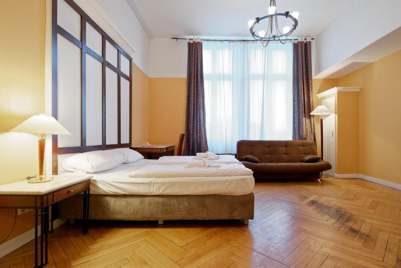 Hotel Am Adenauerplatz Berlino Esterno foto