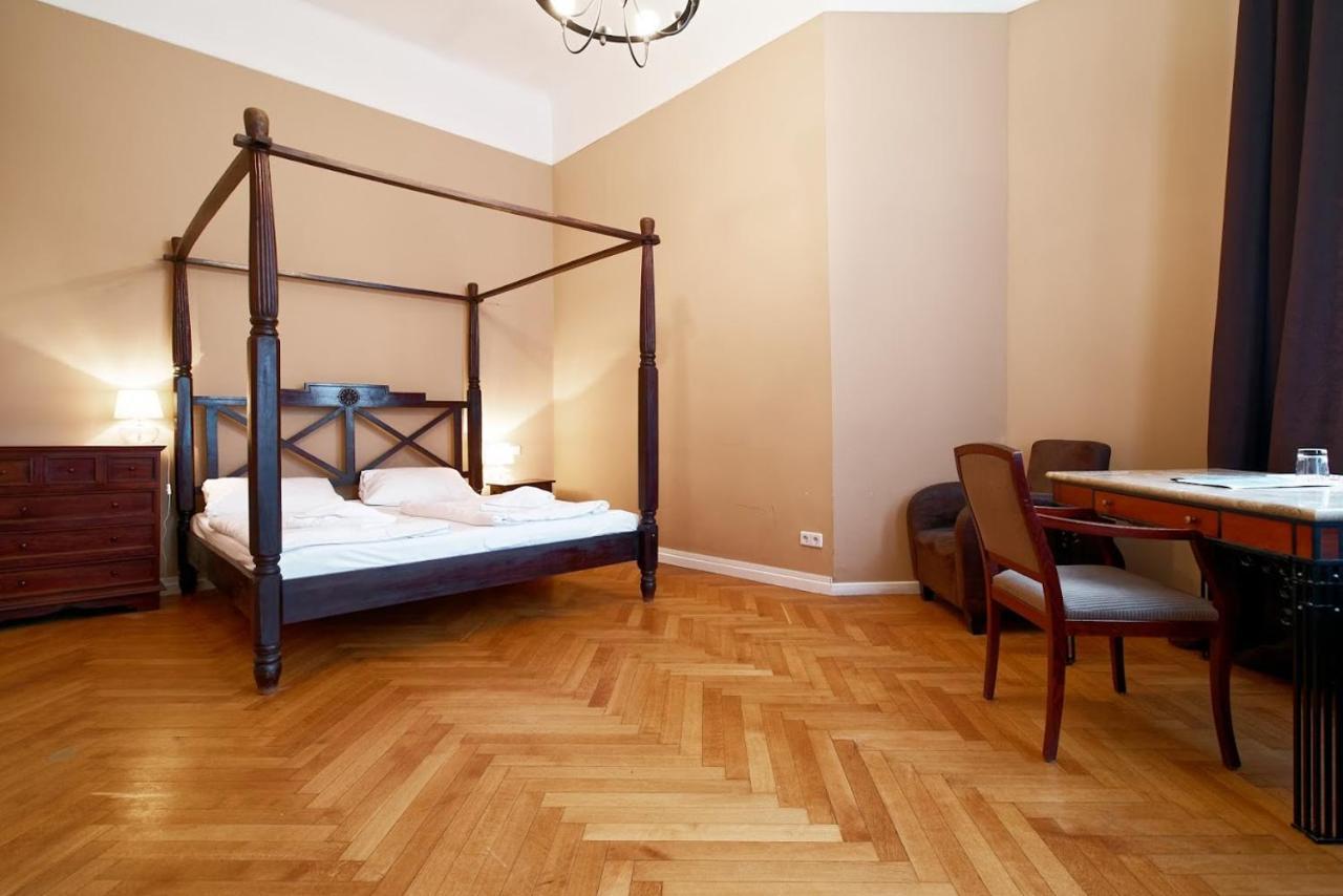 Hotel Am Adenauerplatz Berlino Esterno foto